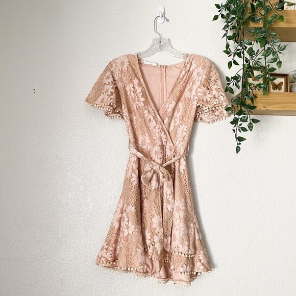 🦋 GOODNIGHT MACAROON Vincy Pink Floral Laced Wrap Mini Dress Coquette Small - Picture 3 of 5